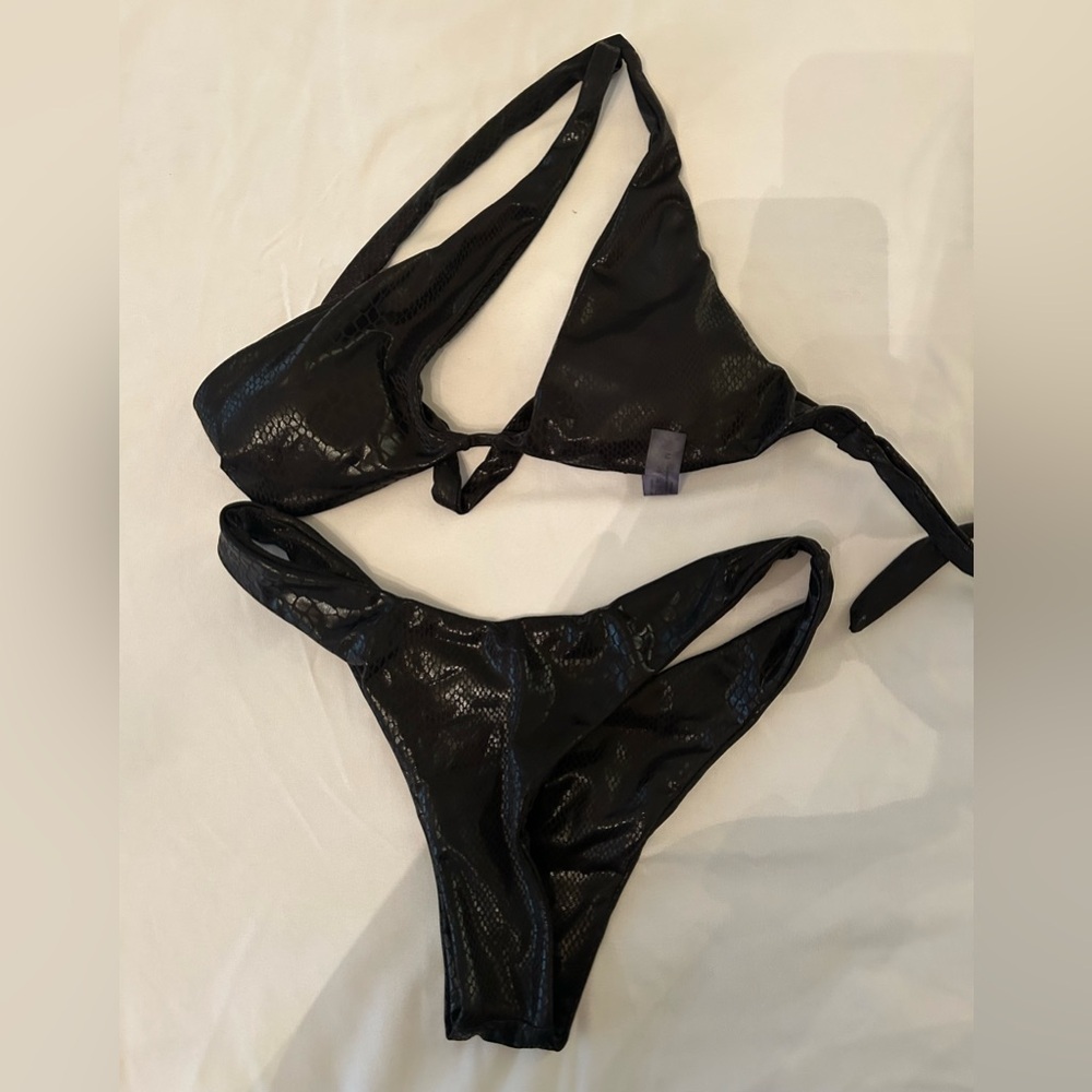 Bikini Set Metallic black